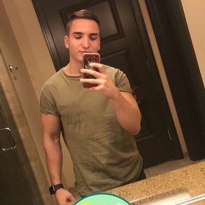 Meet your Posher, Daniel